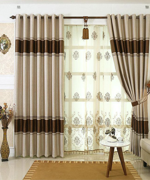 گالری مدل پرده ۲۰۱۸؛ مدل پرده سلطنتی به جنسی حریر و گیپور