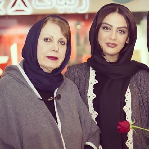 بیوگرافی و عکس شخصی مارال فرجاد بیوگرافی و عکس شخصی مارال فرجاد