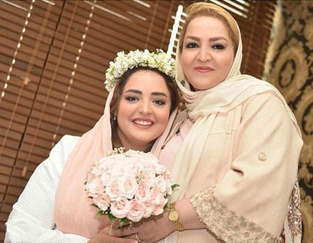 بیوگرافی نرگس محمدی؛ عکس های نرگس محمدی و همسرش علی اوجی 8 خانواده نعمت است