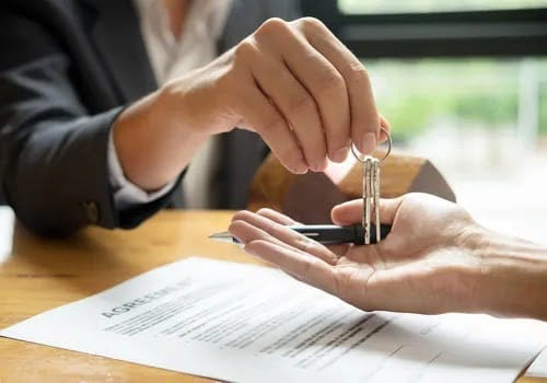 با خرید ملک در کانادا میتوان اقامت گرفت؟