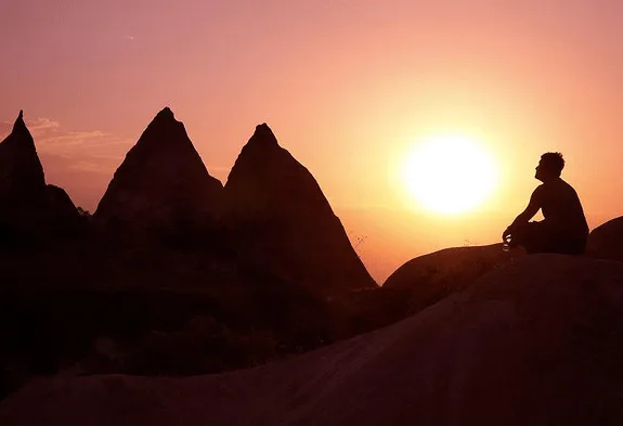 عکس نوشته صبر و تحمل Man and Mountain