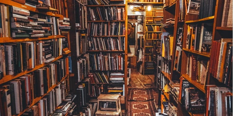 متن و جملات تبریک افتتاحیه + متن های رسمی و زیبا برای تبریک بازگشایی کار و شغل جدید 10 used books