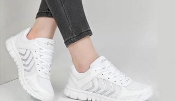 کتونی سفید با چه شلواری ست میشه؟ کتونی سفید با چه شلواری ست میشه؟