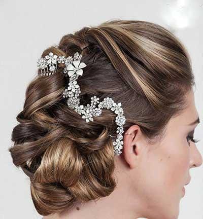 مدل های شینیون مو مخصوص عروس خانم ها و نکات مهم انجام آن (5 نوع شینیون) 1 Hair chignon models for brides 5