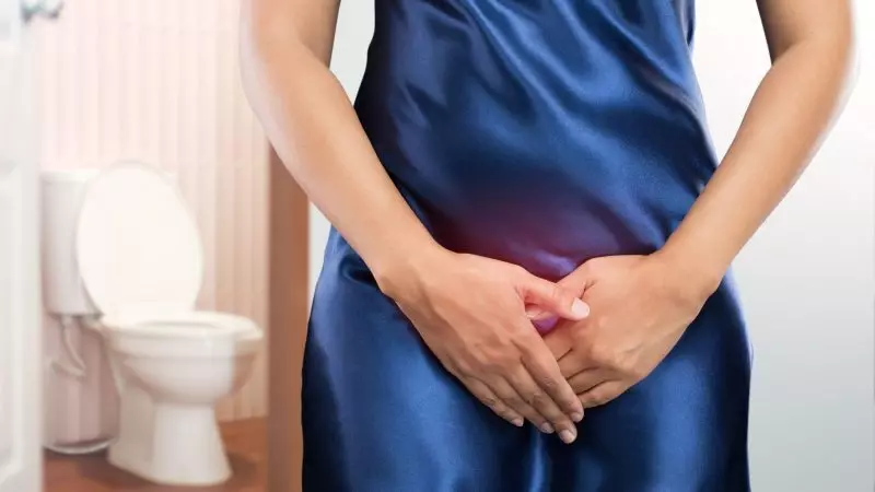 دلایل ایجاد سوزش ادرار؛ انواع عفونت ها و التهابات باعث سوزش ادرار 4 دلایل ایجاد سوزش ادرار؛ انواع عفونت ها و التهابات باعث سوزش ادرار