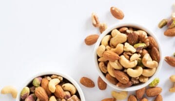 مصرف آجیل در دوران بارداری
