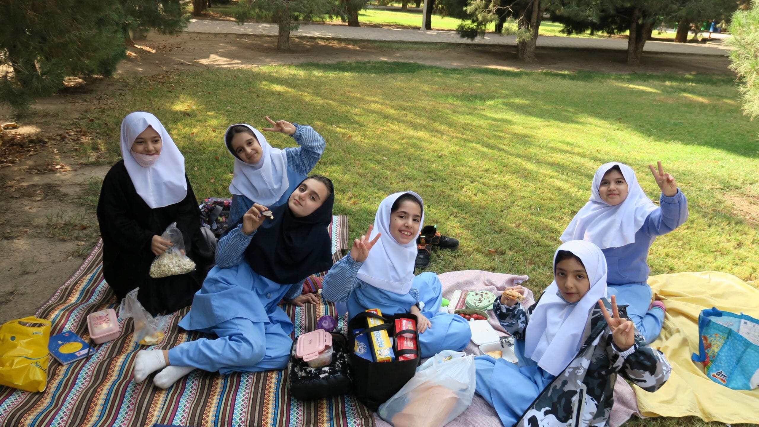 انشا در مورد گردش علمی (12 انشا جدید برای پایه های مختلف تحصیلی) 3 انشای زیبا گردش علمی مناسب همه پایه ها