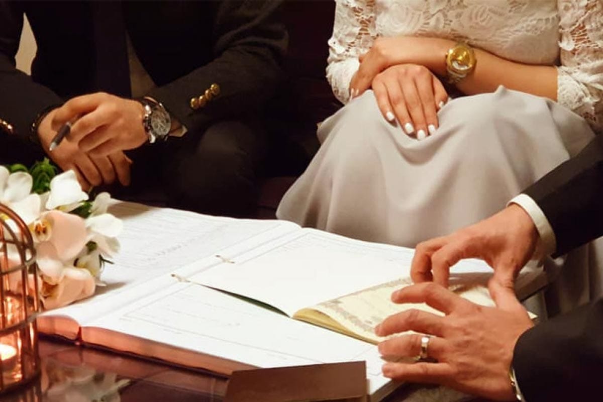 حق نگهداری قباله ازدواج با چه کسی است؟ 1 حق نگهداری قباله ازدواج با چه کسی است