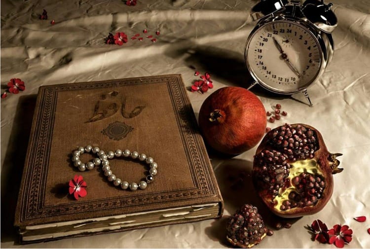 فال حافظ شب یلدا ۱۴۰۴ (با تعبیر و معنای ساده فال) 2 چگونه فال حافظ بگیریم؟