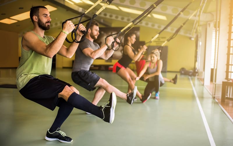 بهترین ورزش ها برای آرتروز و مشکلات ستون و فقرات 2 Suspension Training
