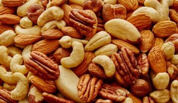 خرید انواع آجیل؛ از تقویت حافظه تا افزایش انرژی روزانه