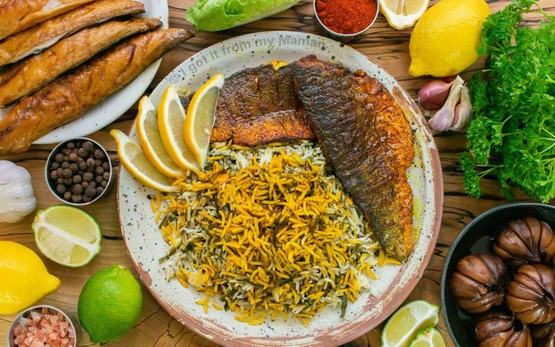 بهترین غذاها برای چهارشنبه سوری + دستور کامل پخت ۵ غذا 1 بهترین غذاها برای چهارشنبه سوری + دستور کامل پخت ۵ غذا سبزی پلو با ماهی ویژه چهارشنبه سوری