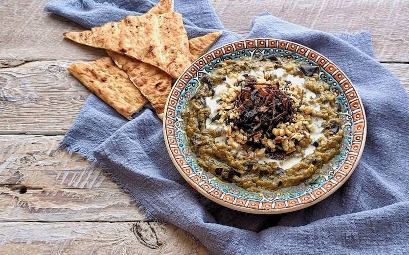 بهترین غذاها برای چهارشنبه سوری + دستور کامل پخت ۵ غذا 3 کشک بادمجان با دستور مخصوص چهارشنبه سوری