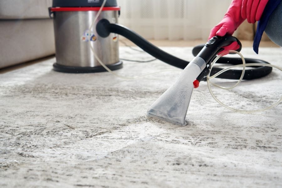 Machine carpet cleaning 4