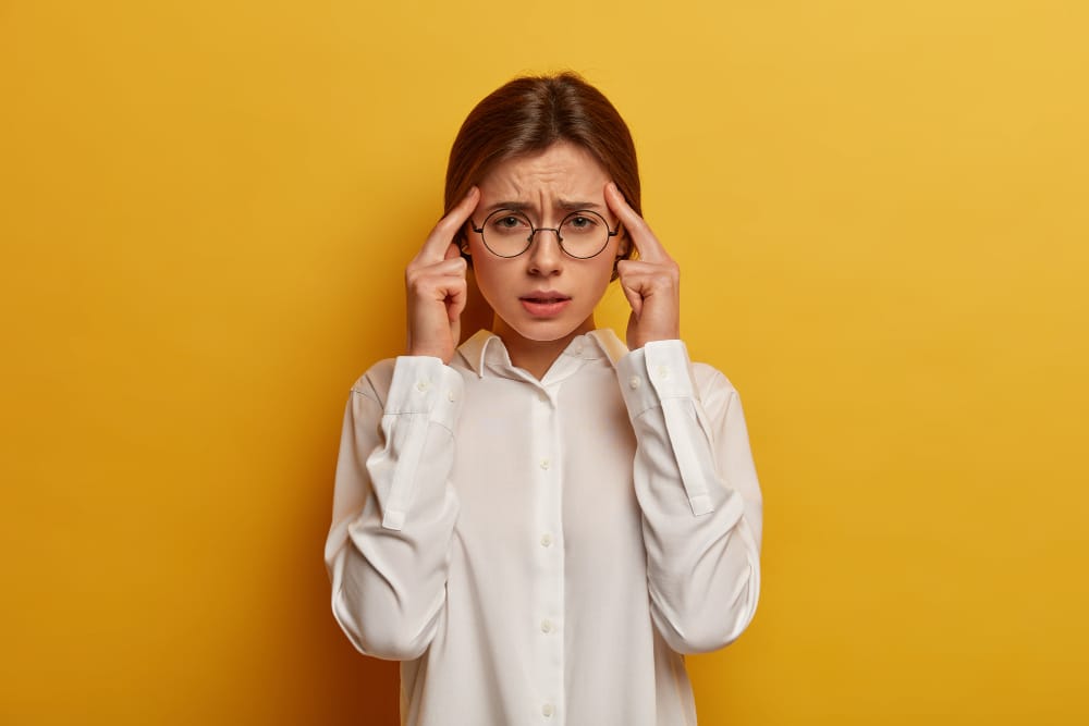 چگونه میتوان با افکار منفی مقابله کرد؟ تکنیک های رسیدن به آرامش 1 چگونه میتوان با افکار منفی مقابله کرد؟ تکنیک های رسیدن به آرامش