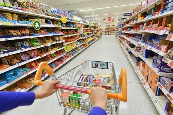 خلاقیت در تبلیغات سوپرمارکت؛ ایدههایی برای جذب مشتری بیشتر 3 خلاقیت در تبلیغات سوپرمارکت؛ ایدههایی برای جذب مشتری بیشتر
