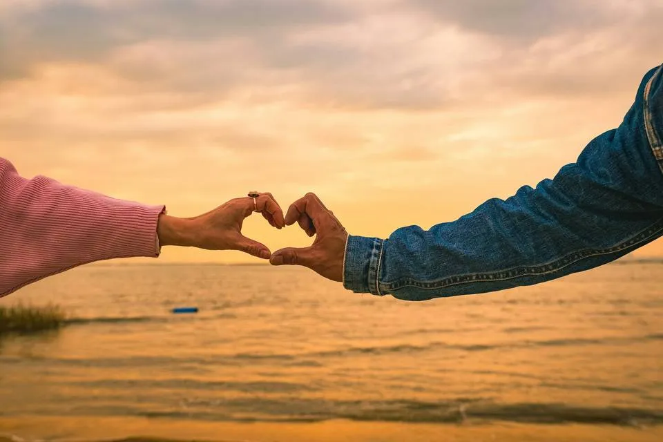 عکس نوشته شب بخیر و صبح بخیر عاشقانه