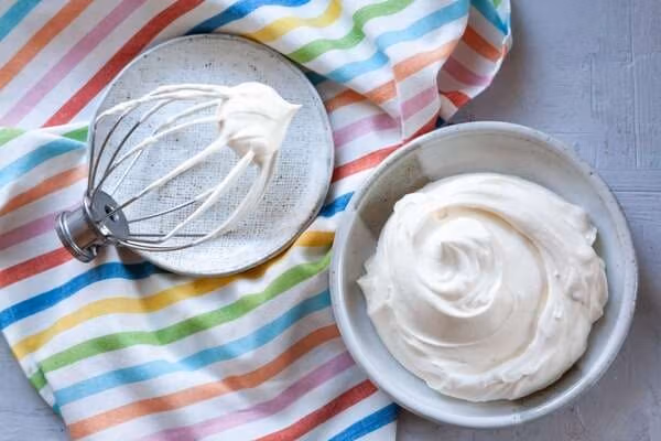 طرز تهیه چیز کیک سن سباستین (روش تهیه کیک نرم و خوشمزه) 4 طرز تهیه چیز کیک سن سباستین (روش تهیه کیک نرم و خوشمزه)