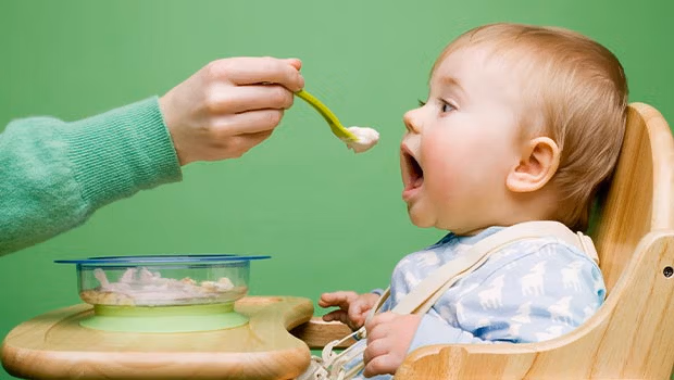 آلرژی غذایی کودکان؛ روش های تشخیص، علائم و مدیریت آلرژی نوزاد و کودک 1 آلرژی غذایی کودکان؛ روش های تشخیص، علائم و مدیریت آلرژی نوزاد و کودک