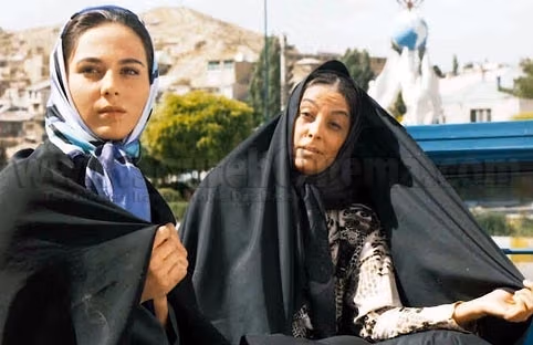 بیوگرافی رعنا آزادیور؛ از شروع بازیگری، تا ازدواج با مهدی پاکدل و دانستنی ها درباره او 2 شروع با مارمولک