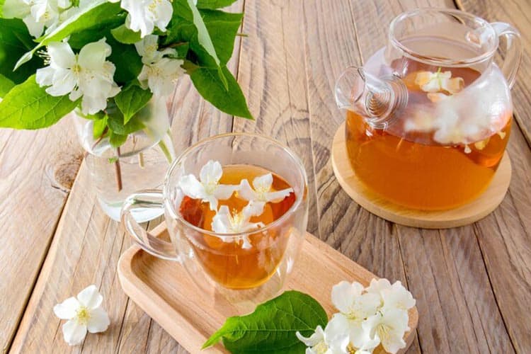 دمنوش برای پریود و تأثیر آن بر دردهای قاعدگی (معرفی ۱۸ دمنوش مفید) 8 دمنوش برای پریود و تأثیر آن بر دردهای قاعدگی (معرفی ۱۸ دمنوش مفید)