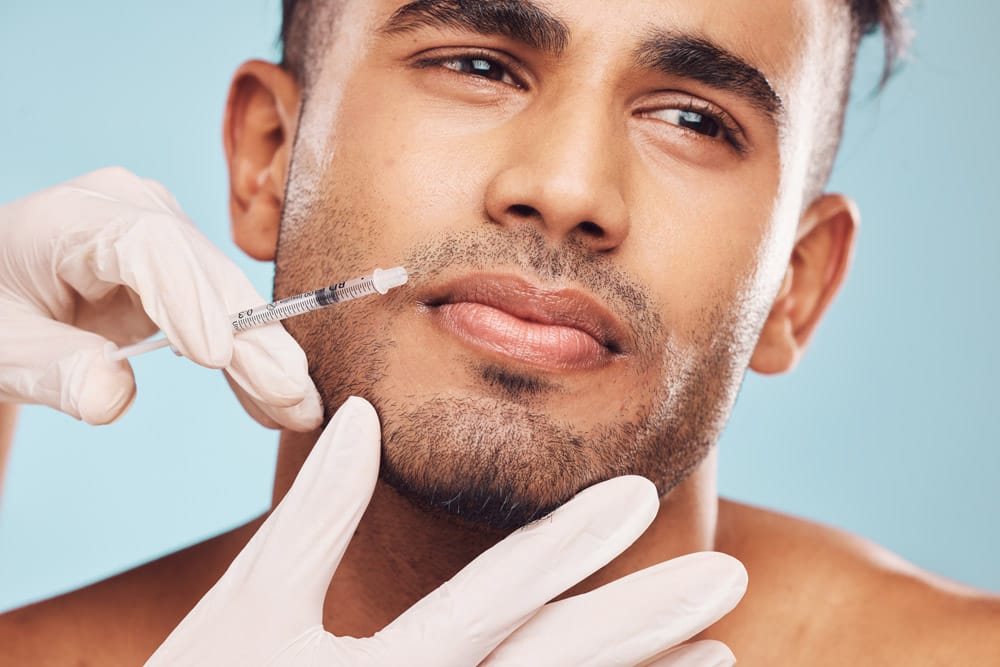 آیا بوتاکس باعث پر شدن صورت میشود ؟ درک تفاوت و کاربرد ها 2 فیلرها (ژلهای پرکننده): راهکاری برای پر کردن و حجمدهی