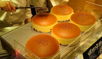 طرز تهیه چیز کیک ژاپنی با بافتی لطیف و پف دار خوشمزه چیز کیک ژاپنی