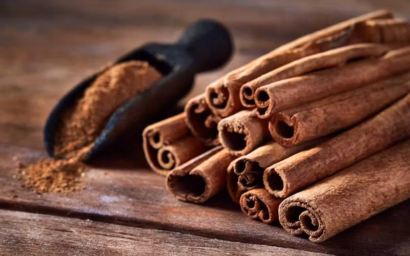 مواد غذایی ضد التهاب؛ خوراکی های ضد التهاب از ادویه جات تا گوشت و سبزیجات 10 دارچین