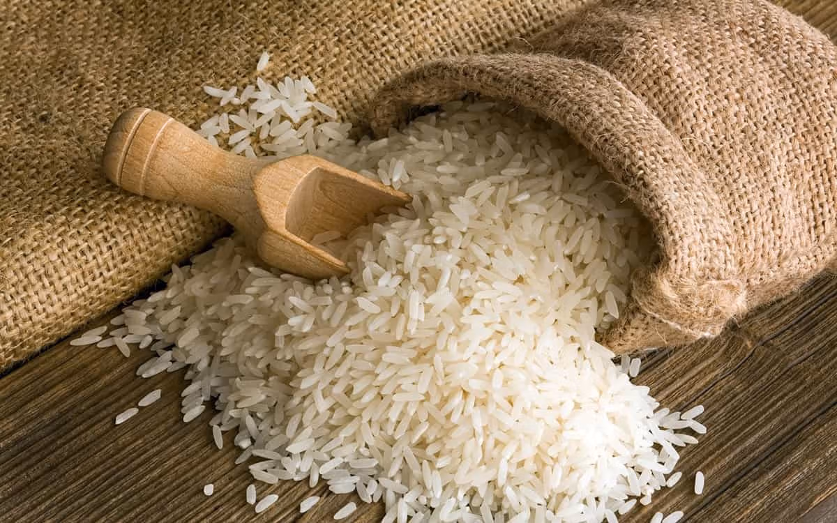 راهنمای خرید برنج ایرانی؛ بهترین زمان خرید و معرفی انواع برنج معروف 2 راهنمای خرید برنج ایرانی؛ بهترین زمان خرید و معرفی انواع برنج معروف