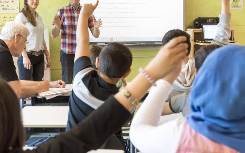 آموزش و تربیت معلم