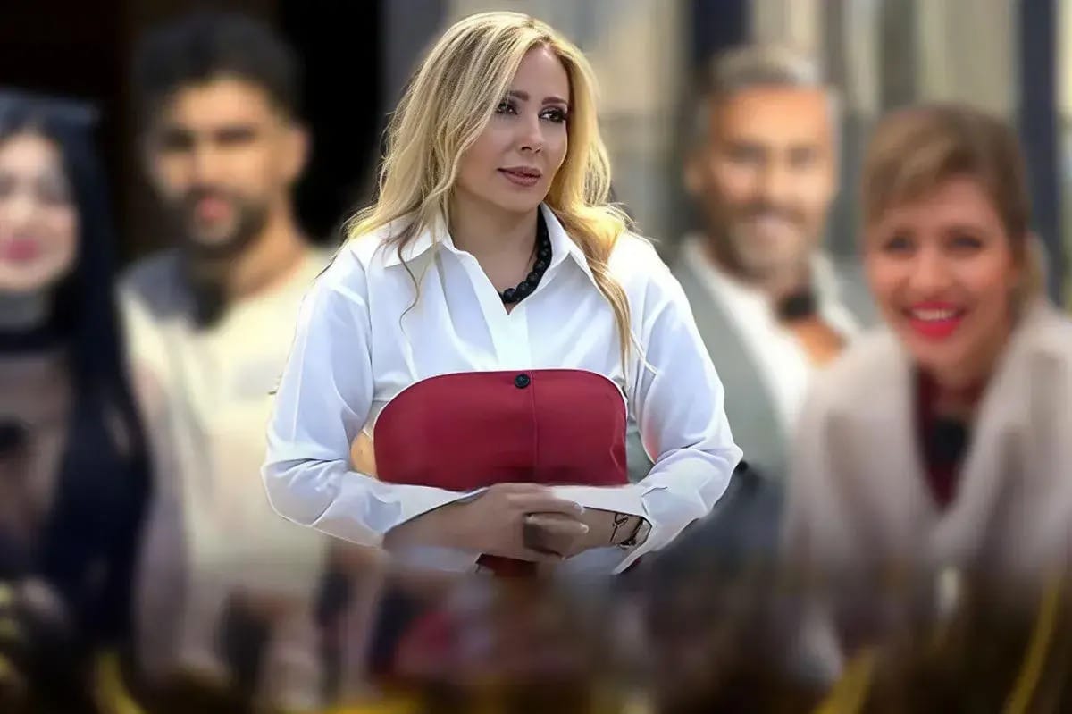 زندگینامه پرستو صالحی؛ از شروع بازیگری تا دستگیری، مهاجرت و اجرای عشق ابدی! 7 برنامه عشق ابدی