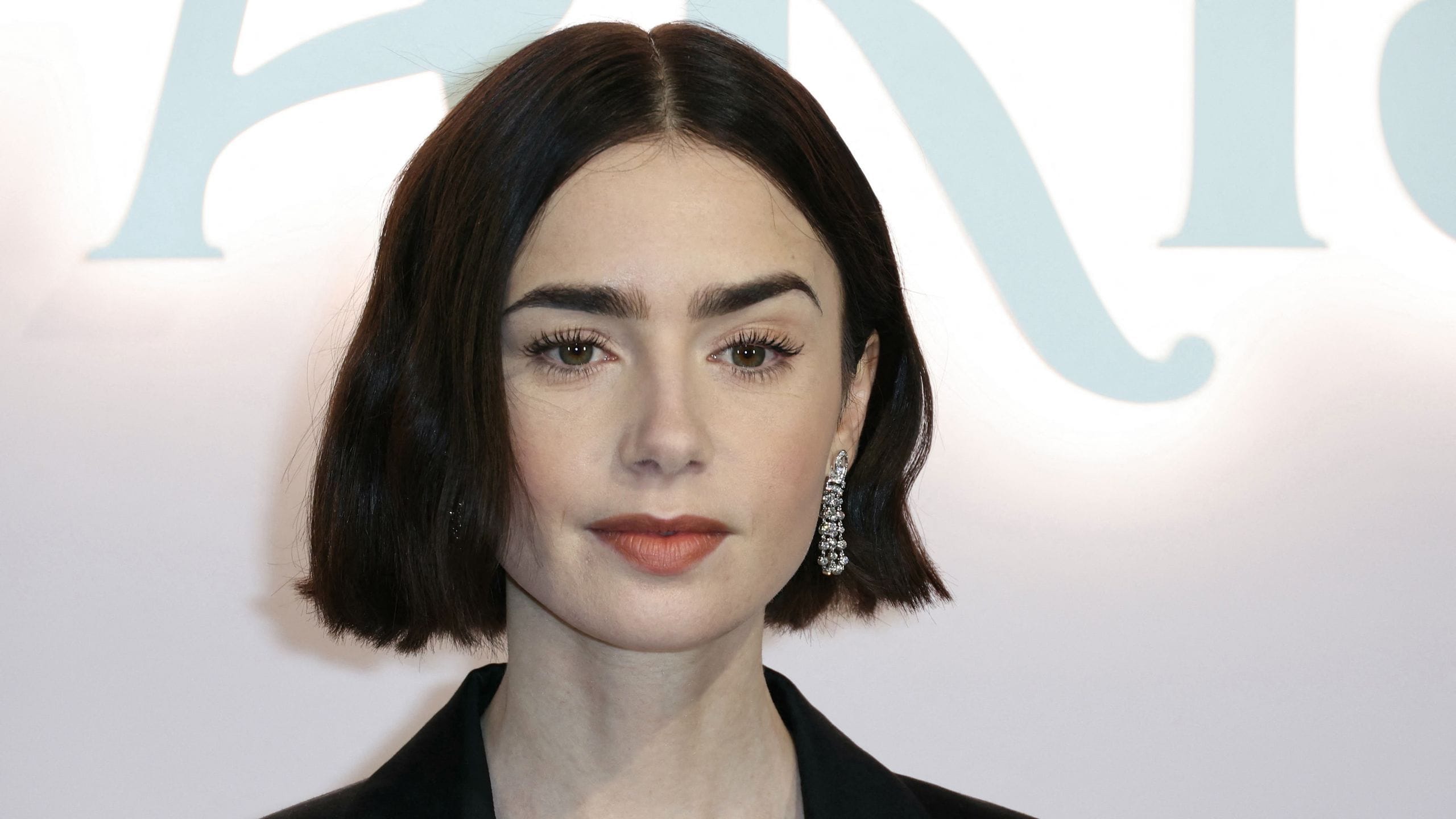 دانستنی های جذاب و حقایق جالب درباره لیلی کالینز