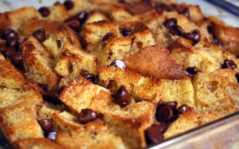 چگونه از دور ریختنی های آشپزخانه غذاهای سالم درست کنیم؟ طرز تهیه 6 خوراکی و غذا 3 پودینگ نان مانده
