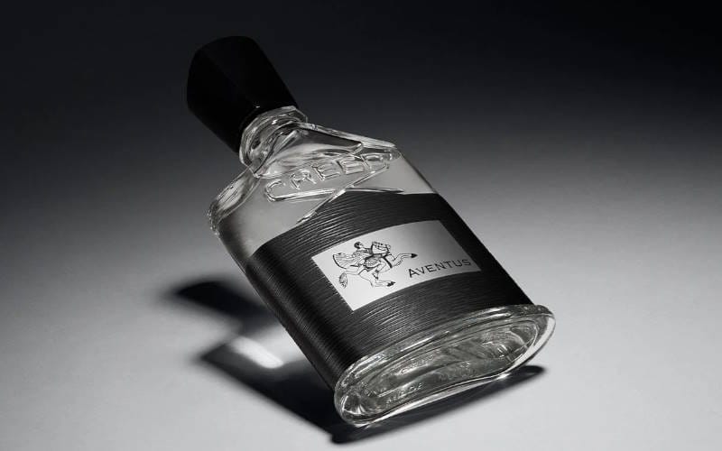 بهترین عطرهایی که می توانید بدون تست بخرید؛ برترین های بلایند بای 3 کرید اونتوس (Creed Aventus)