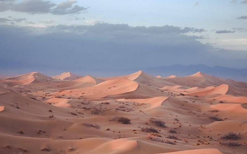 بهترین زمان برای دیدن کویر مرنجاب، شهداد و ورزنه (نکات مهم بازدید کویر) 3 کویر ورزنه