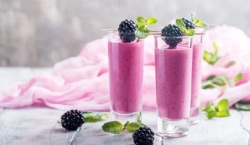 میلک شیک شاتوت؛ نوشیدنی تابستان خوشمزه با میوه تازه میلک شیک شاتوت