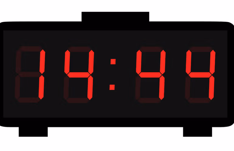 تحلیل ساعت 14:44 در کارت تاروت