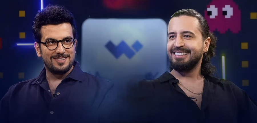 بیوگرافی امیرحسین قیاسی مجری طنز؛ از شروع فعالیت تا معروف شدن 8 برنامه پامپ