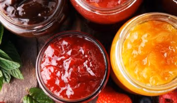طرز تهیه انواع مربا محبوب؛ فوت و فن و نکات حرفه ای تهیه مربا طرز تهیه انواع مربا