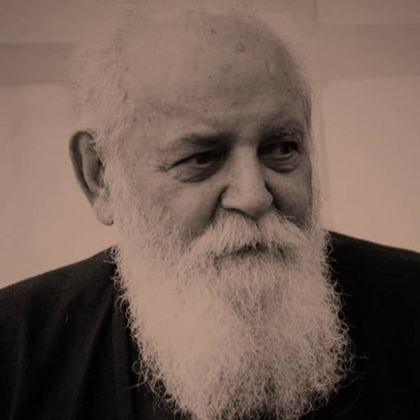 شعر شماره ۴۰ از مجموعه اشعار هوشنگ ابتهاج؛ می روی اما گریز چشم وحشی رنگ تو ... 2 تفسیر این شعر