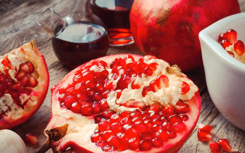 طرز تهیه انواع سرکه از میوه های مختلف؛ نکات مهم و مواد لازم 6 سرکه انار