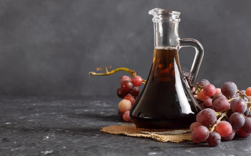 طرز تهیه انواع سرکه از میوه های مختلف؛ نکات مهم و مواد لازم 2 سرکه انگور
