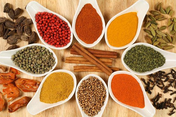 تعبیر خواب ادویه؛ تعابیر خوردن، ادویه های مختلف و ادویه در غذا 1 تعبیر خواب ادویه؛ تعابیر خوردن، ادویه های مختلف و ادویه در غذا
