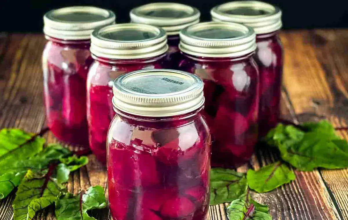 طرز تهیه ترشی لبو؛ نکات طلایی خوشمزه شدن ترشی و انواع ترشی لبو