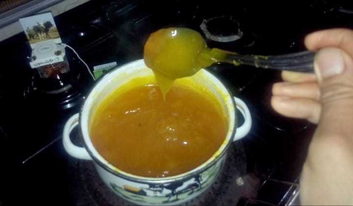 طرز تهیه مسقطی زعفرانی خوشمزه (نکات طلایی پخت و نگهداری این شیرینی) 2 طرز تهیه مسقطی زعفرانی خوشمزه (نکات طلایی پخت و نگهداری این شیرینی)