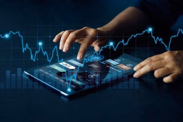 بهترین آموزش ترید ارز دیجیتال چیست؟ بررسی روشها و منابع معتبر 2 بهترین آموزش ترید ارز دیجیتال