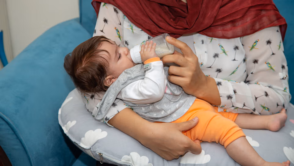 گرفتن از شیر به سبک کودک محور + نکات مهم قطع شیر از کودک 3 گرفتن از شیر به سبک کودک محور + نکات مهم قطع شیر از کودک