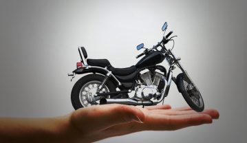 مقایسه بیمه موتور سیکلت: چه گزینهای ارزش هزینه را دارد؟ مقایسه بیمه موتور سیکلت: چه گزینهای ارزش هزینه را دارد؟