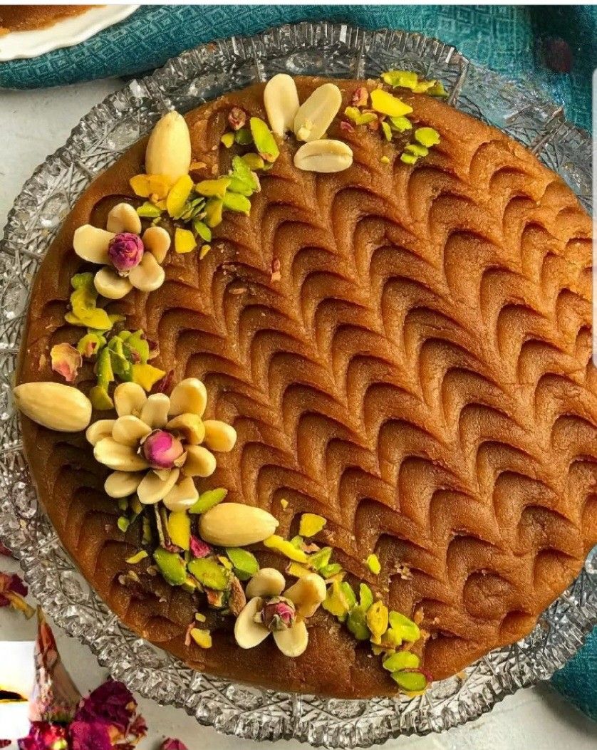 تزیین حلوا با چاقو و سیخ؛ آموزش ۲۱ مدل ساده و مجلسی 17 تزیین حلوا برای ختم و خیرات