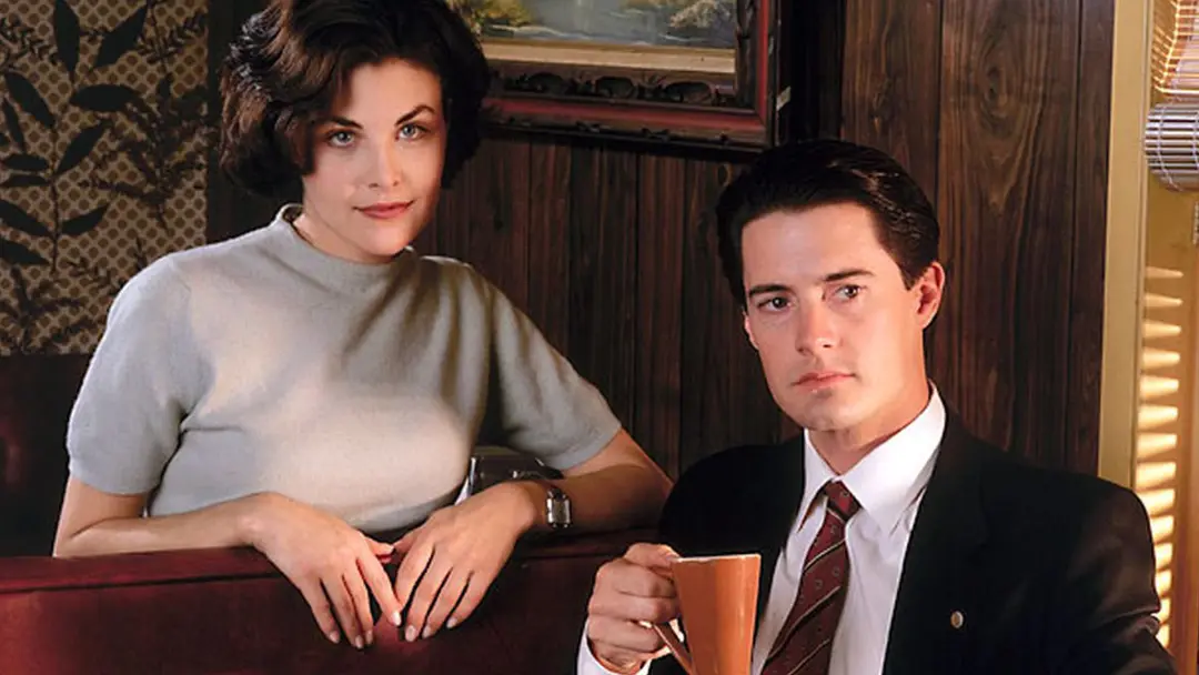 سریال توئین پیکس Twin Peaks از بهترین سریال های خارجی تمام شده